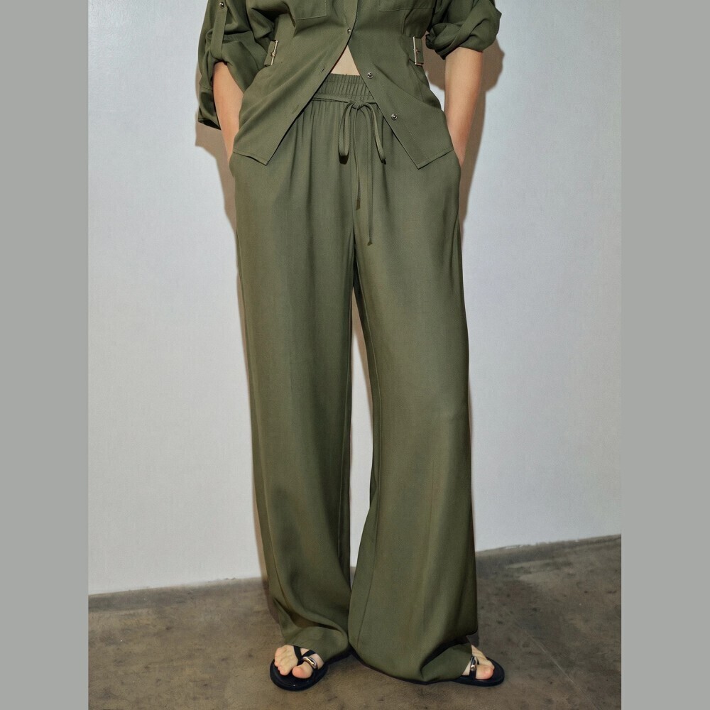 Olive Green Woven Drawstring Waist Wide Leg Trousers